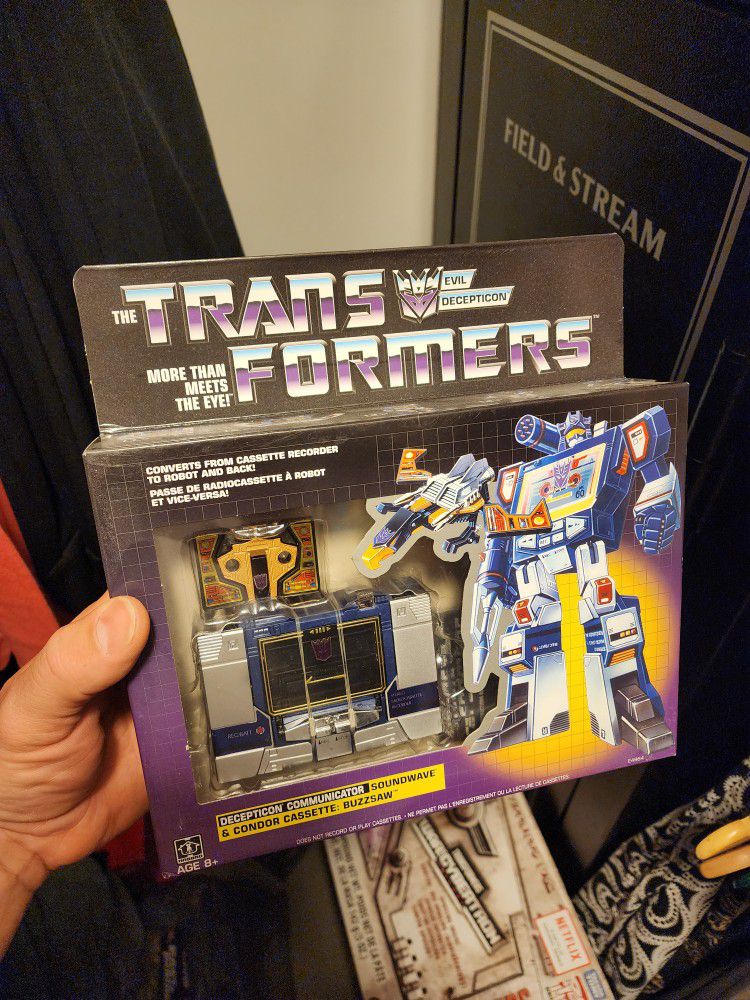 Transformers Soundwave G1 Reissue NEW!
