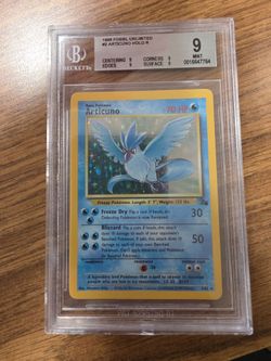 Bgs 9 1999 base set holo articuno.