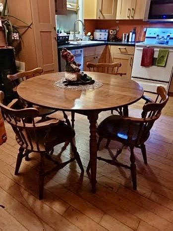 Ethan Allen Table and Chairs