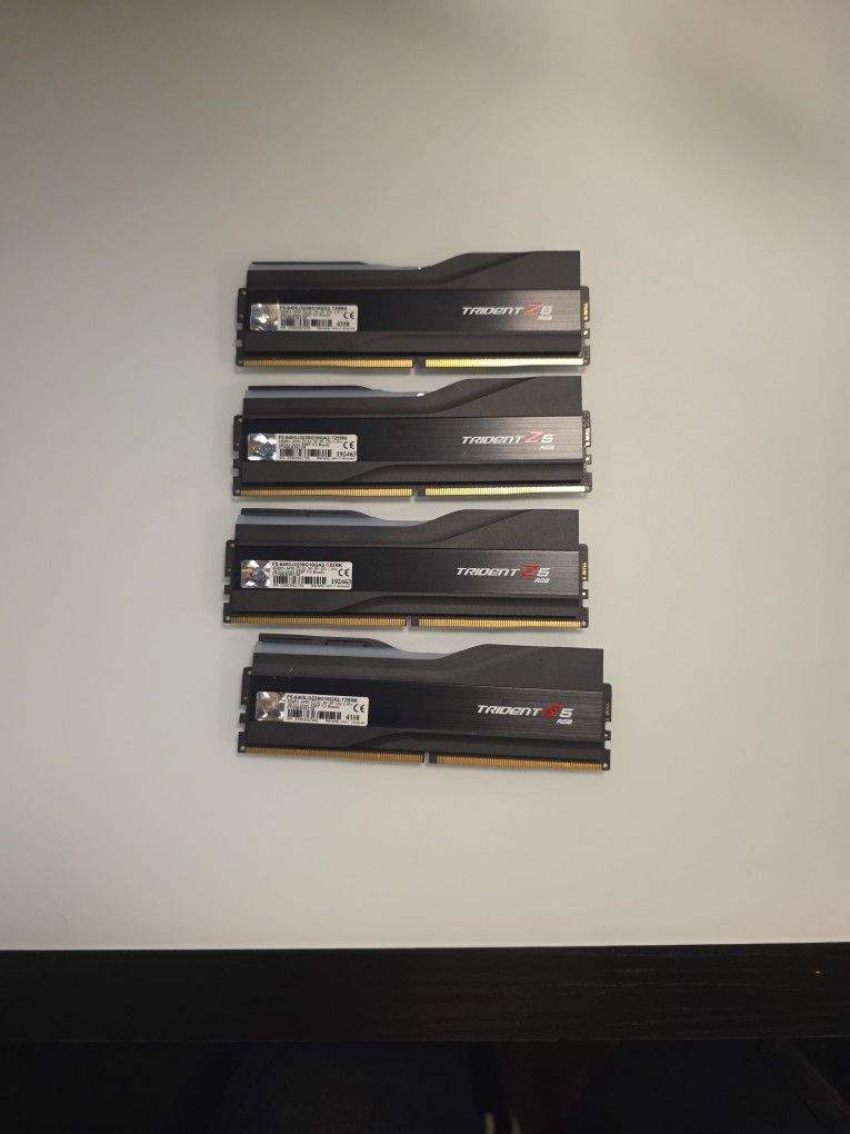 64 GB DDR5 6400 | 4 X 16GB Sticks Gskill Trident Z 5