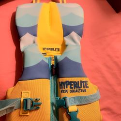 Hyperlite Near-Shore Buoyant Vest