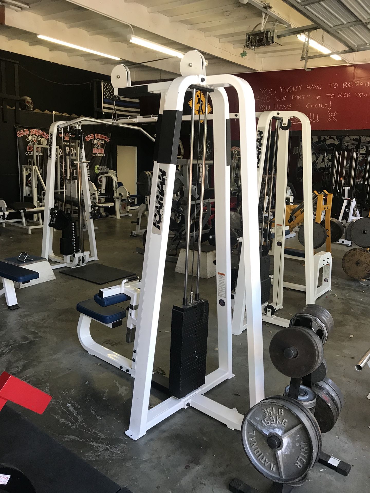 Icarian Lat Pulldown Machine