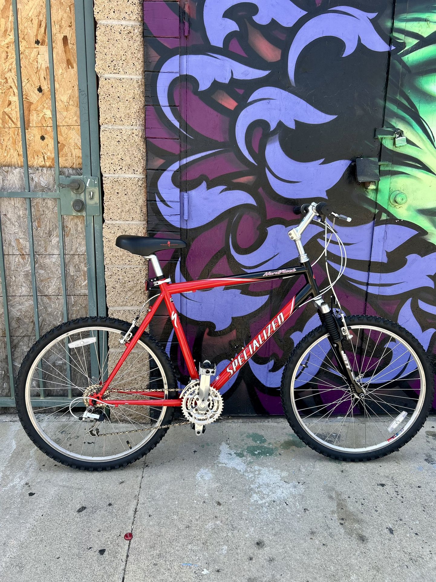 Specialized Hardrock Mountain Bike