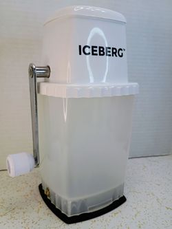 ICEBERG Ice Crusher Manual Machine Hand Crank Vacuum Suction Base Crushed Ice Cocktails
