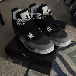 Nike Air Jordan 4 “FEAR” Size 10 M