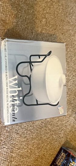 White elements 1.5 Quart Covered Baking Dish with Metal Warming Stand