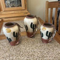 Southwest Pottery ( 3 Pots) 