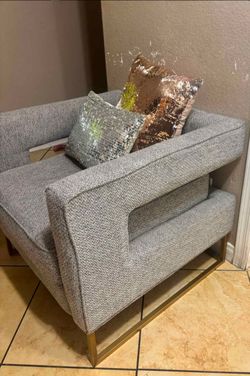 MODERN CHAIR
