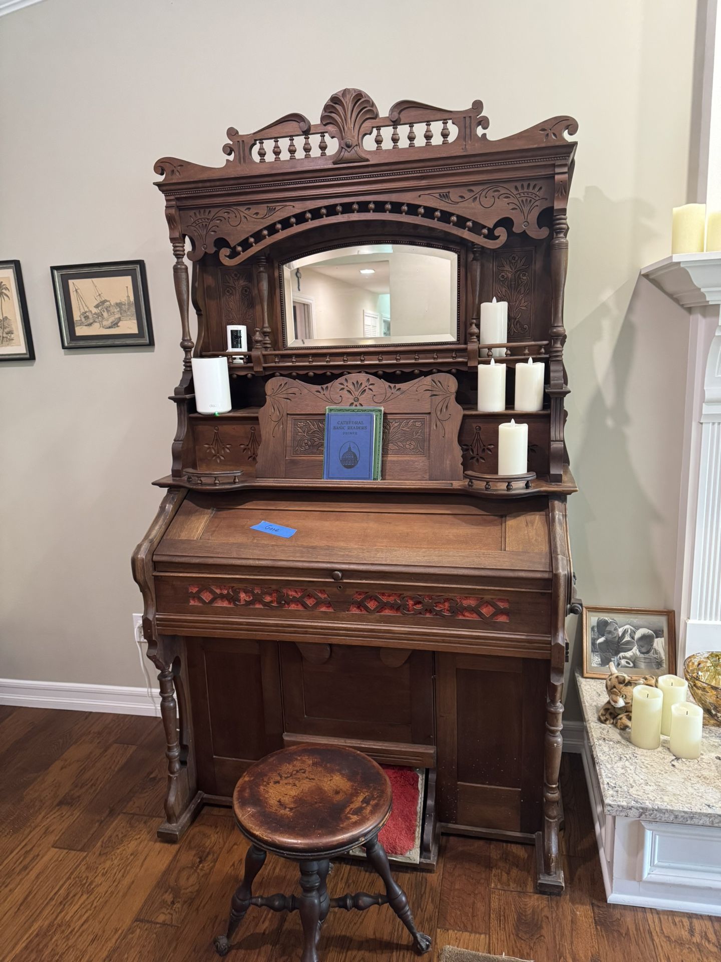 Pump Organ Vintage 1800s