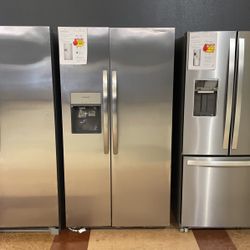 Frigidaire Side By Side Refrigerator‼️‼️
