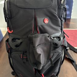 Manfrotto Camera/DSLR Bag/Backpack