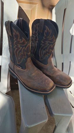Botas  para  hombre  talla  (11) con  casquillo