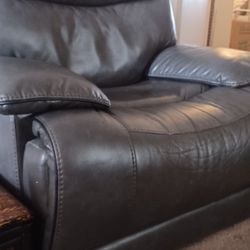Leather Oversized Recliner Chair