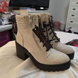 New. No Boundaries. Chunky Heeled Ankle Boots.