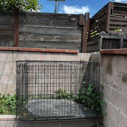 Large Dog Crate With Door / Locks 