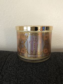 Bath & Body Works ~ Merry Cookie 3-Wick Candle 🍪