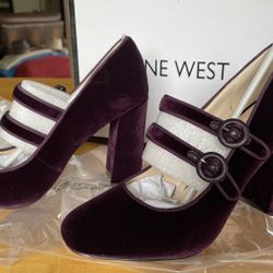 Nine West Dabney Dark Purple Velvet 9.5M, Block Heel