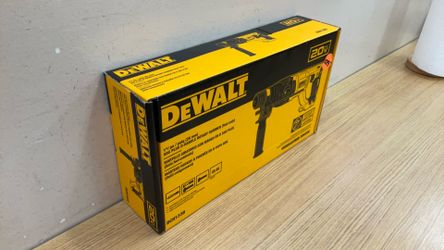 DEWALT DCH133B 1” /po / pulg SDS PLUS D-HANDLE ROTARY HAMMER (TOOL ONLY).