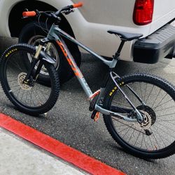 Giant Mountain Bike 