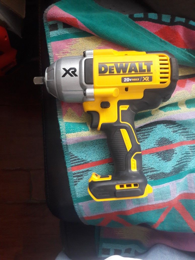 New Dewalt High Torque Half Inch Impact Tool Only