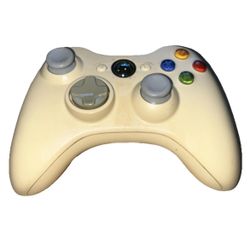Microsoft Xbox 360 Wireless Controller No Batteries Included (beige)