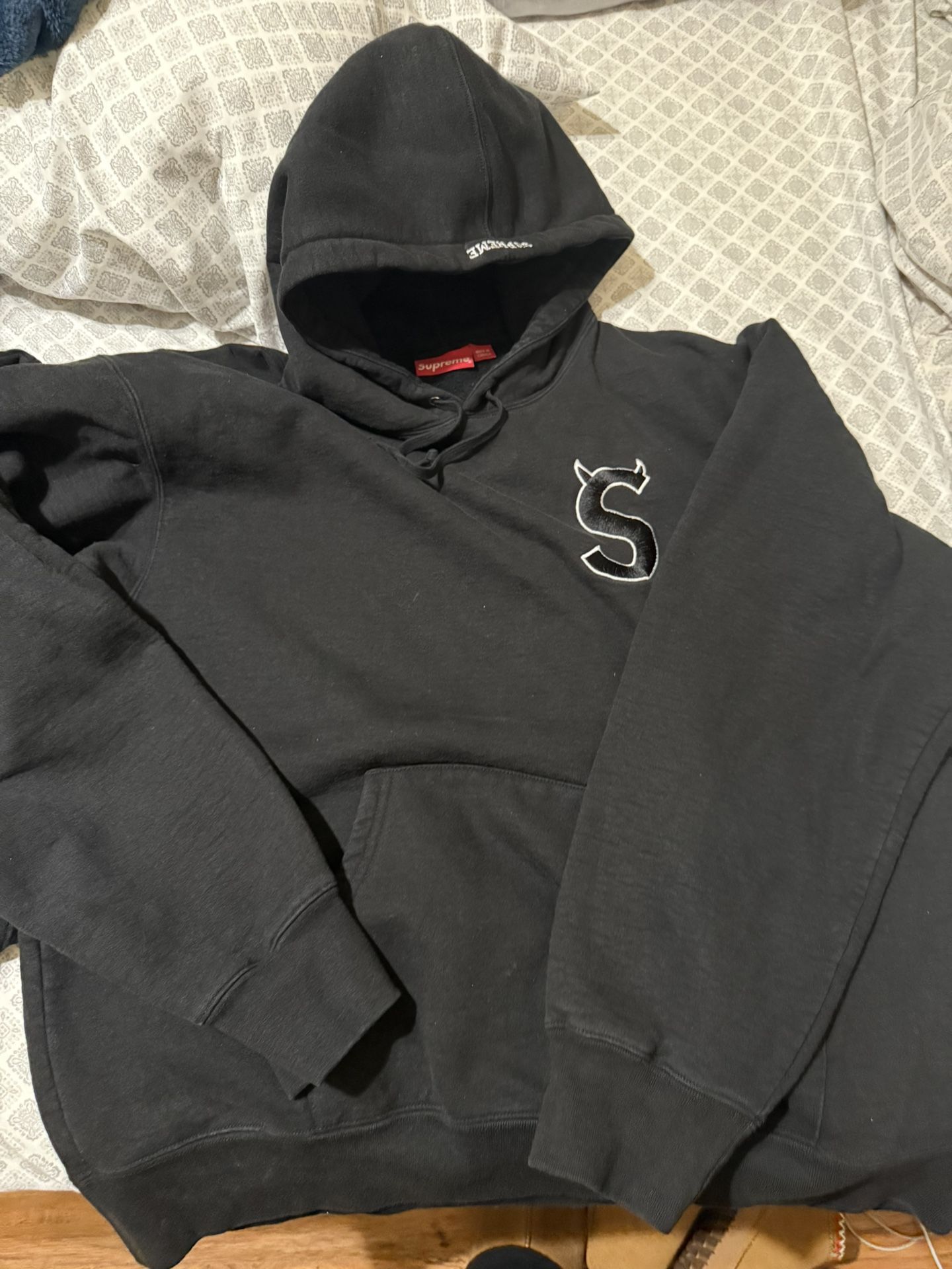 Supreme S Logo Hooded Sweatshirt (FW22) Black
