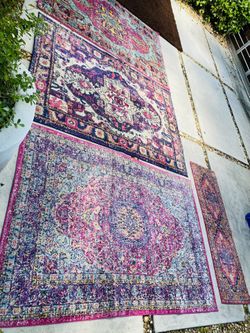 3 Carpets And One Rug ALL TOGETHER 400$