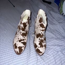 Maurice’s Cow Printed Boots, Size 8