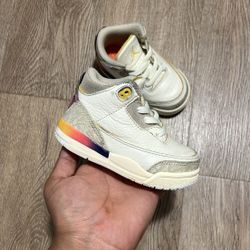 J Balvin x Nike Air Jordan 3 Retro SP Medellin Sunset TD Size 5C 