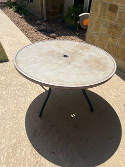 Southern Living metal Table