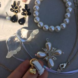 Earrings & necklaces Etc.