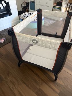 Baby Portable Play Yard Pack N Play
