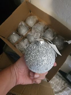 Christmas Ornament Set 12 Pieces