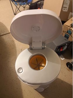 Munchkin Diaper Pail