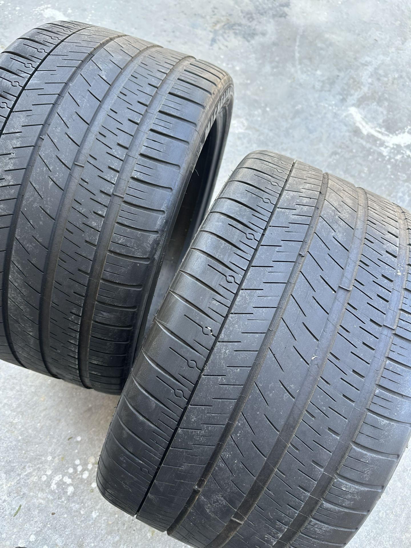 305/30/20 Michelin Tires