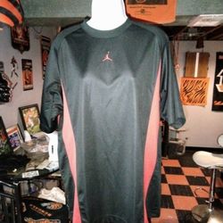 Michael Jordan Shirt Size Medium