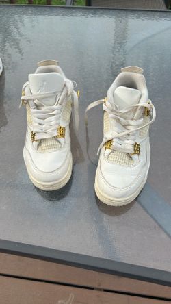 Jordan 4 gold metallic size 7.5