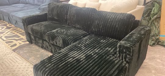 New Jumbo Corduroy Sectional Couch with Chaise! Free Delivery 🚚 and Assembly!