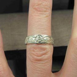 Size 6 Sterling Silver Cool Rustic Floral Pattern Toe Band Ring
