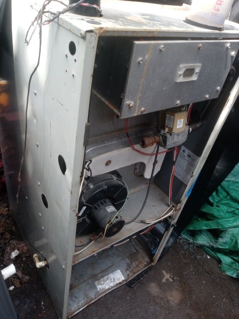 100k BTU Gas Furnace Works Missing Front Covers for Sale in Detroit, MI -  OfferUp