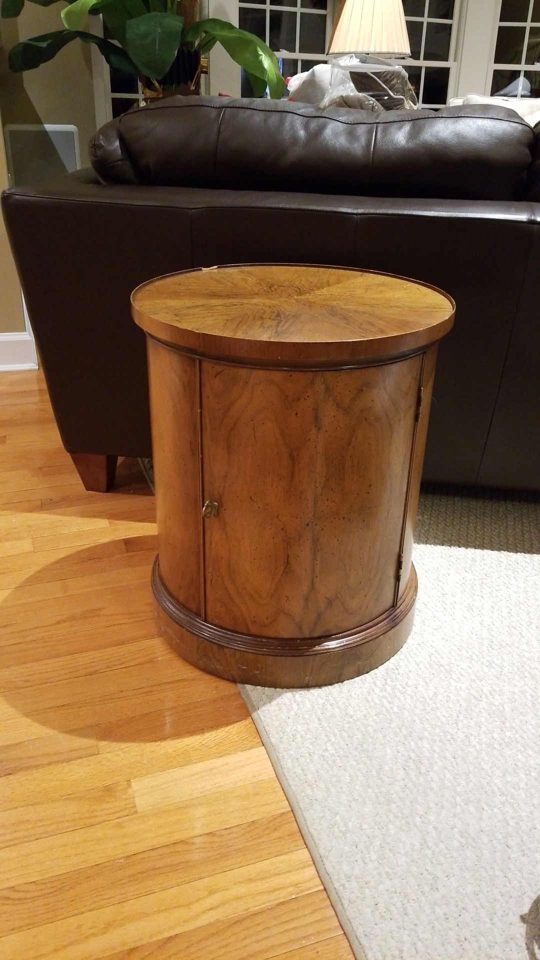 Rosewood end table/cabinet