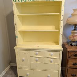 Hutch/Dresser