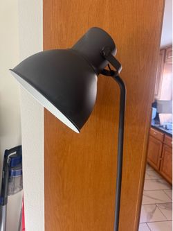 Floor lamp