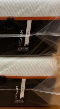 King size temporpedic firm twin xl mattress with adjustable base, masage lifts head and toes.