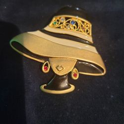 Woman With Fancy Hat Brooch/pin