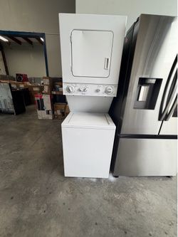 Washer and dryer apartment size 24” wide