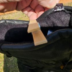 $10 - Rad Tex Leather Riding Gloves w-Warm Lining
