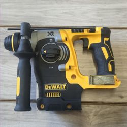 DEWALT 20V MAX XR Cordless Brushless 1 in. SDS Plus L-Shape Rotary Hammer (Tool Only) #7015