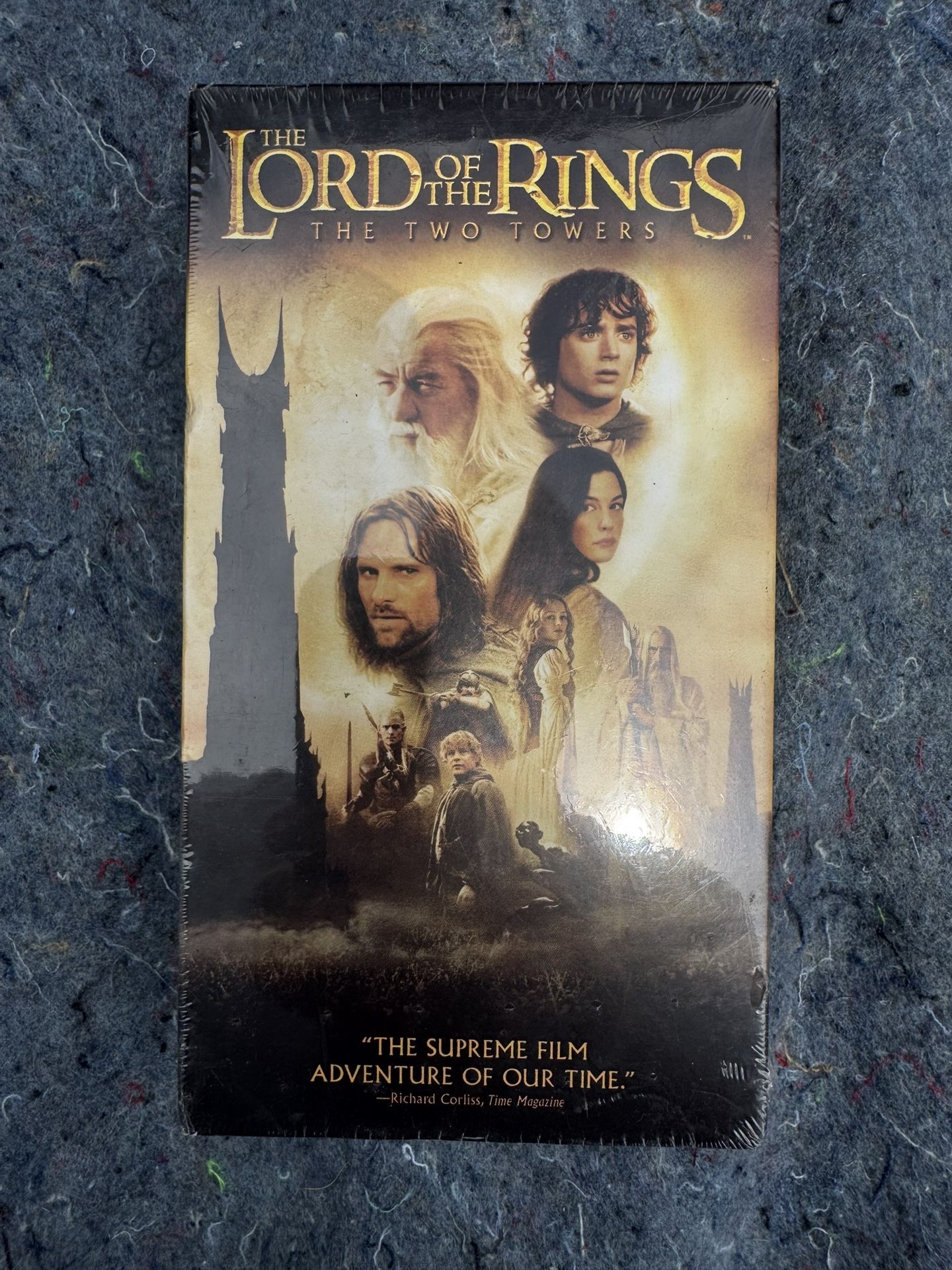 The Lord of the Rings: The Two Towers (2002, VHS). NEW SEALED