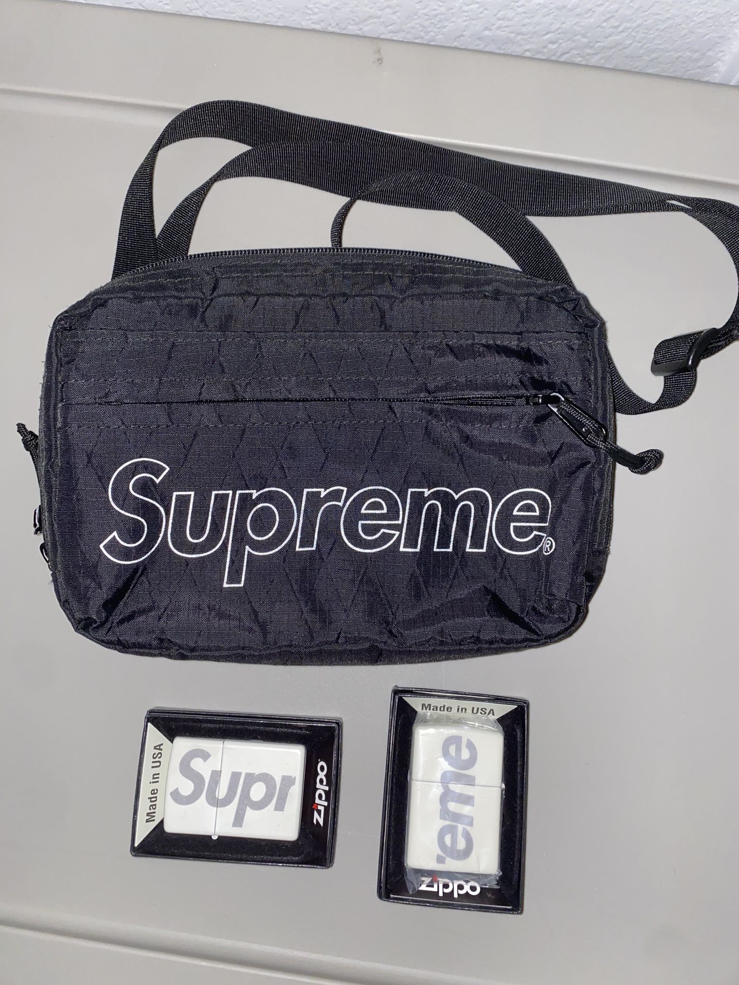 Supreme Items For Sale Clothes,bag, Hats 